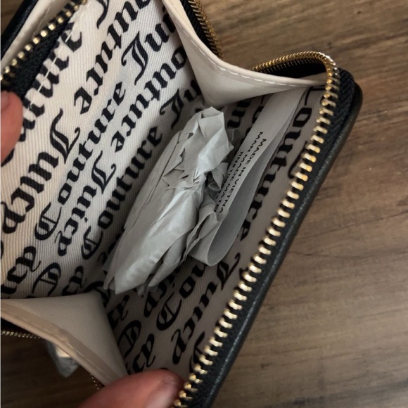 Juicy Couture Black and White Heart Charm Wallet - Picture 2 of 4